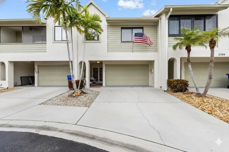 2392 Hanover Dr, FL