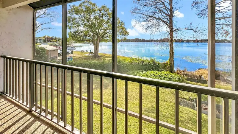 630 Killarney Bay Ct #3, FL