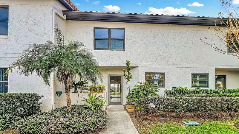 630 Killarney Bay Ct #3, FL