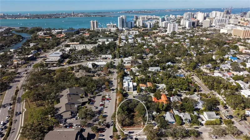 654 Lafayette Ct #0, FL