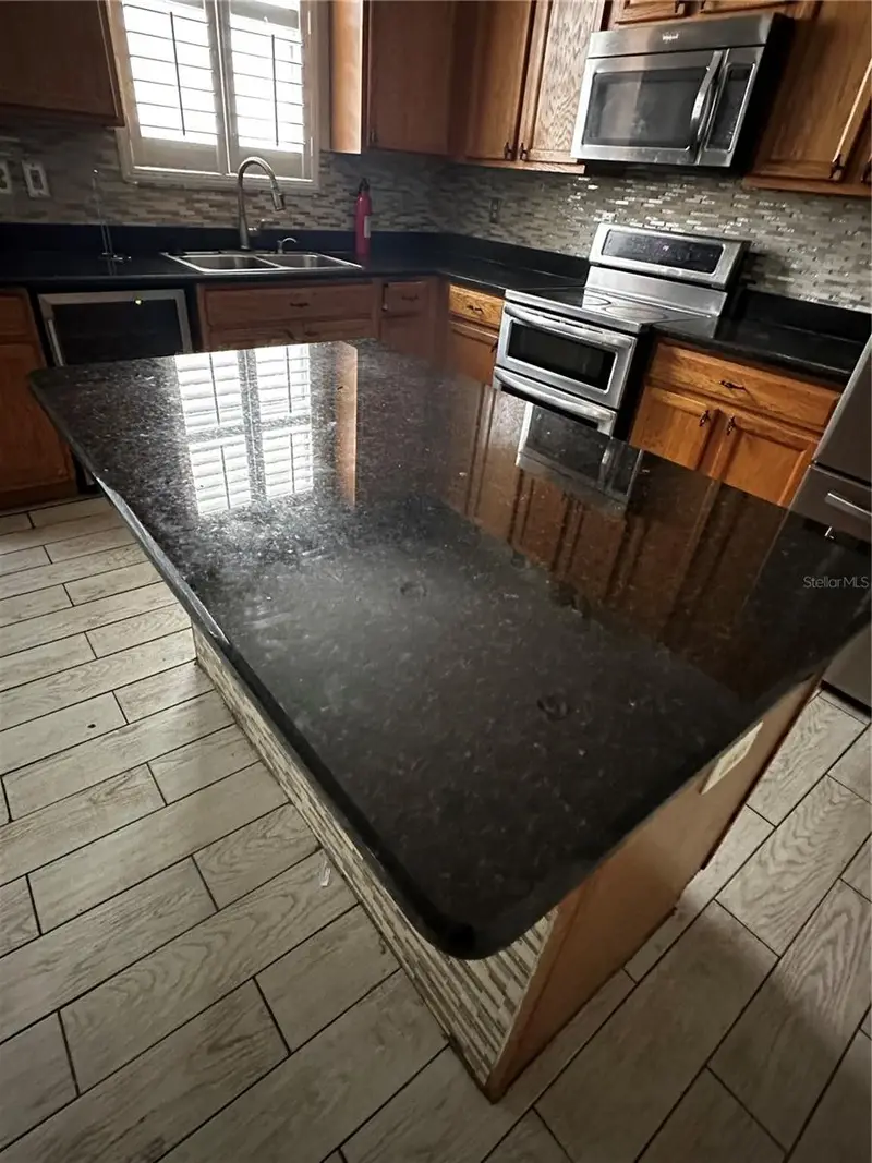 403 Thicket Crest Rd, FL