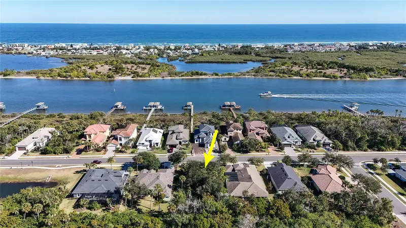 284 S Riverwalk Dr, FL