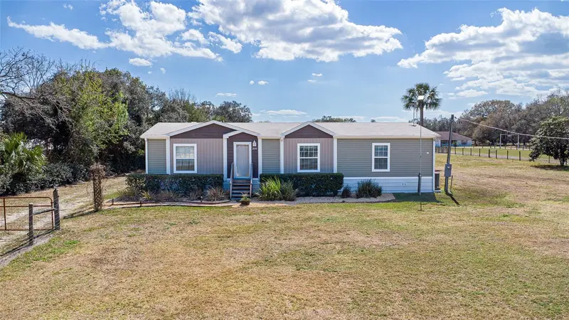 26444 County Road 44a, FL