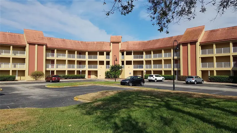 6403 Parc Corniche Dr #4107, FL