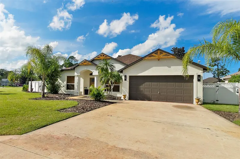 20 Eastwood Dr, FL