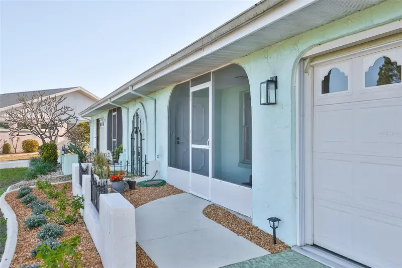 325 Green Manor Dr, FL
