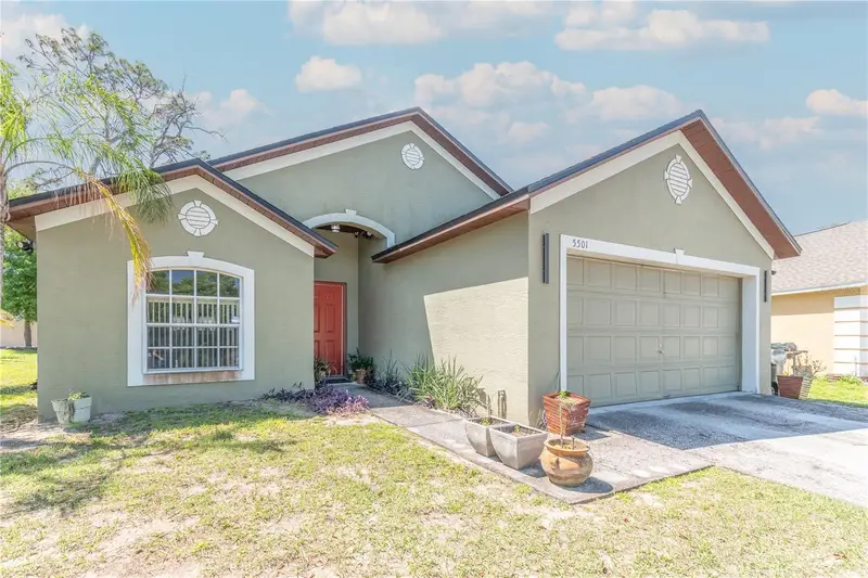 5501 Chatham Woods Ct, FL