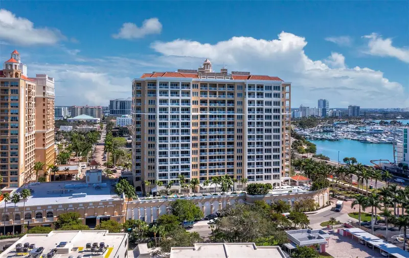35 Watergate Dr #1403, FL