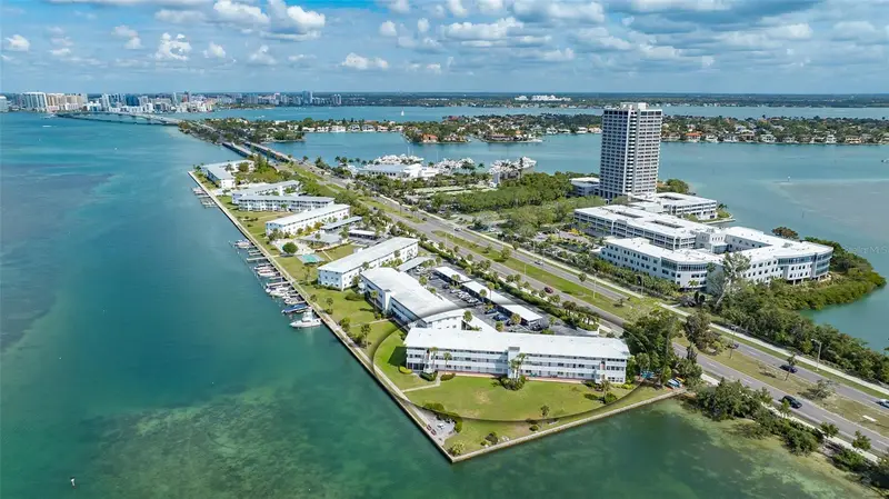 761 John Ringling Blvd #5, FL