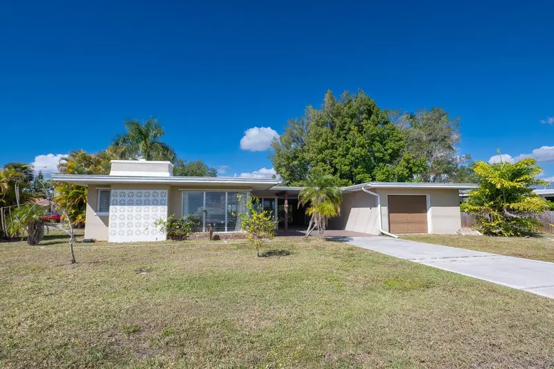 410 W Charlotte Ave, FL