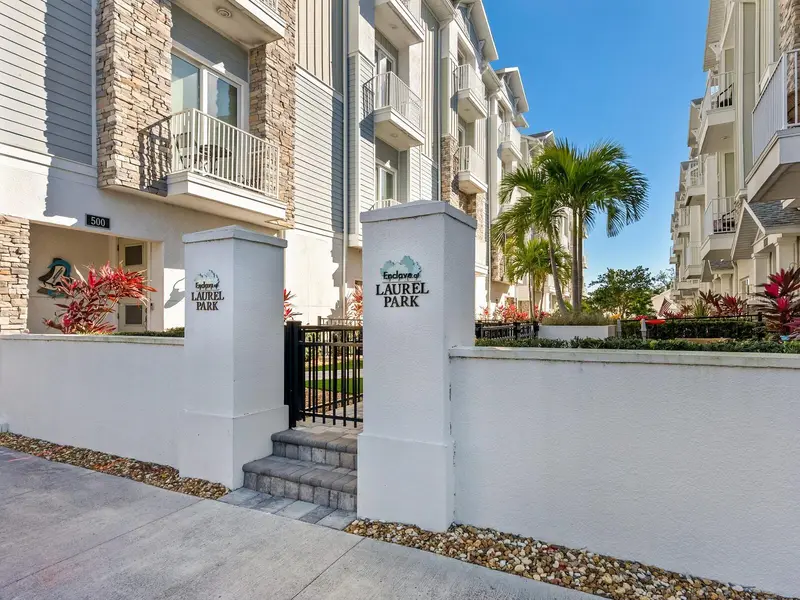 508 Laurel Park Dr, FL