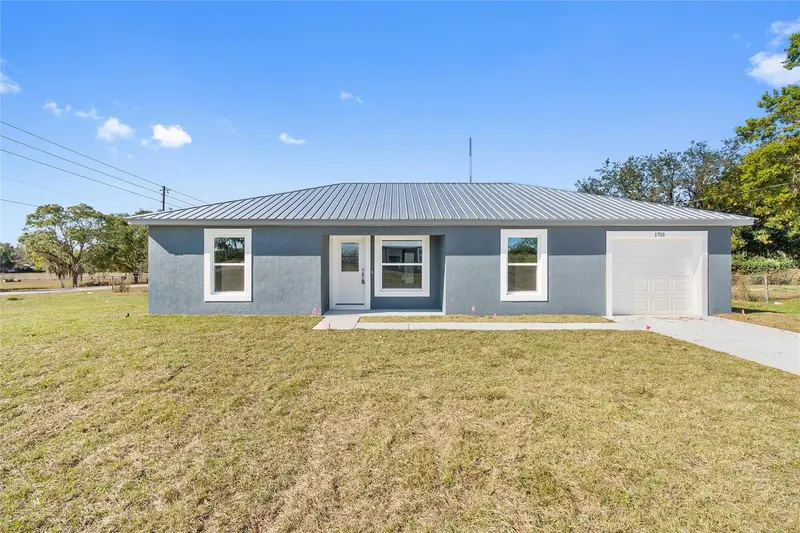 1701 N Lake Pioneer Dr, FL