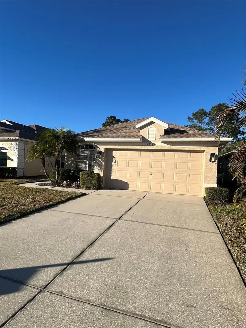23835 Coral Ridge Ln, FL