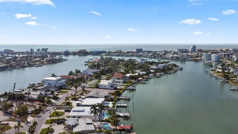 10365 Paradise Blvd #22, FL