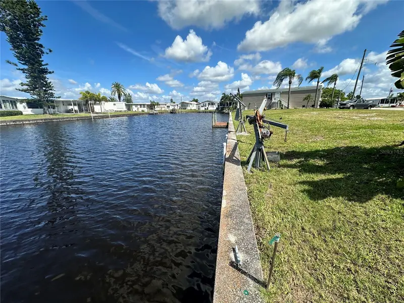 506 Clarion Pl, FL