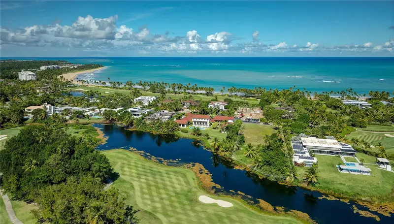7000 Bahia Beach Blvd #19 Las Estancias, PR