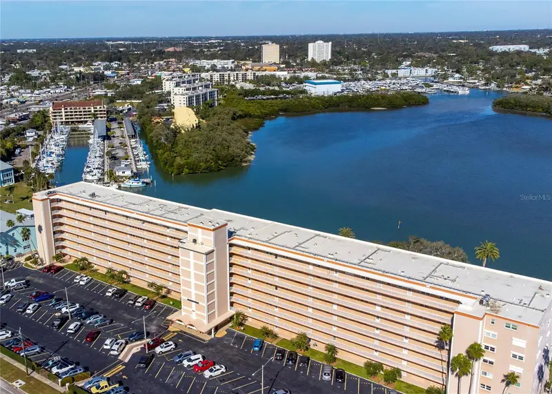 1847 Shore Dr S #204, FL