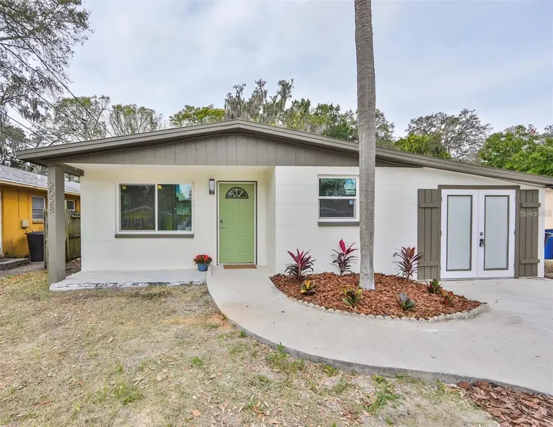 2028 N Betty Ln, FL