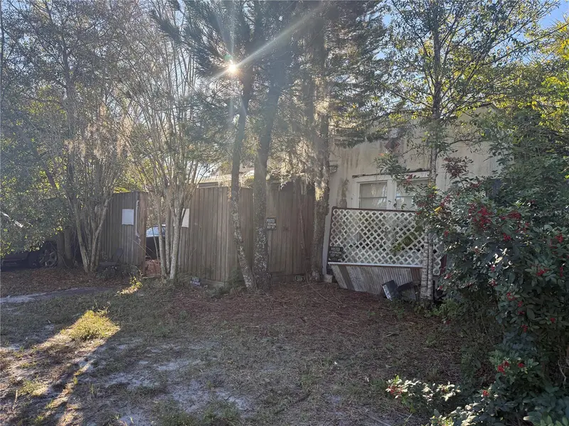 2327 Everett St, FL