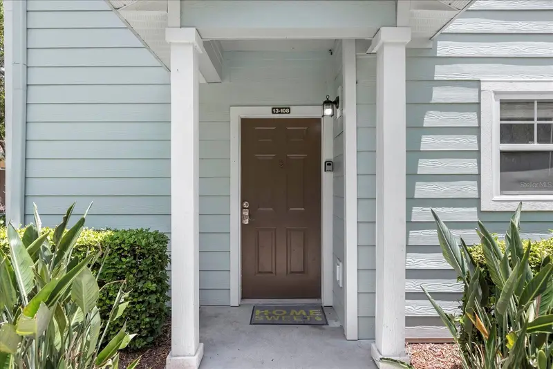5350 Diplomat Ct #108, FL