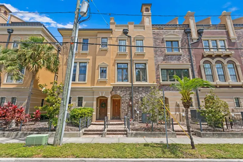2226 Soho Bay Ct, FL
