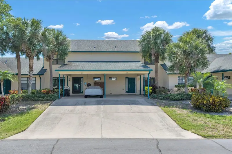 614 Yardarm Dr #7, FL