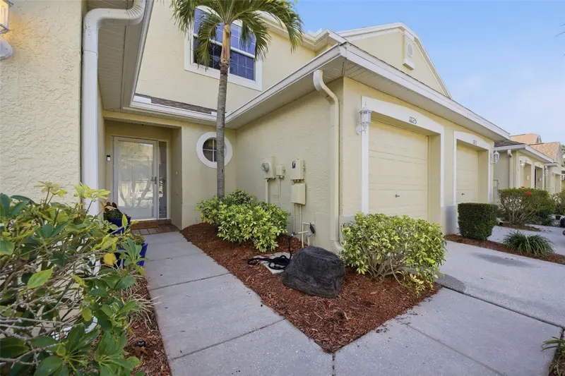 11125 Kapok Grand Cir, FL