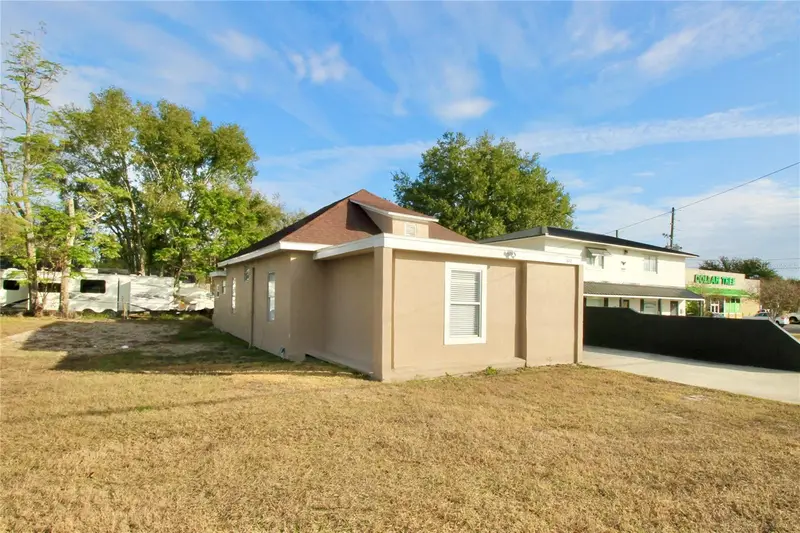 610 Dundee Rd, FL