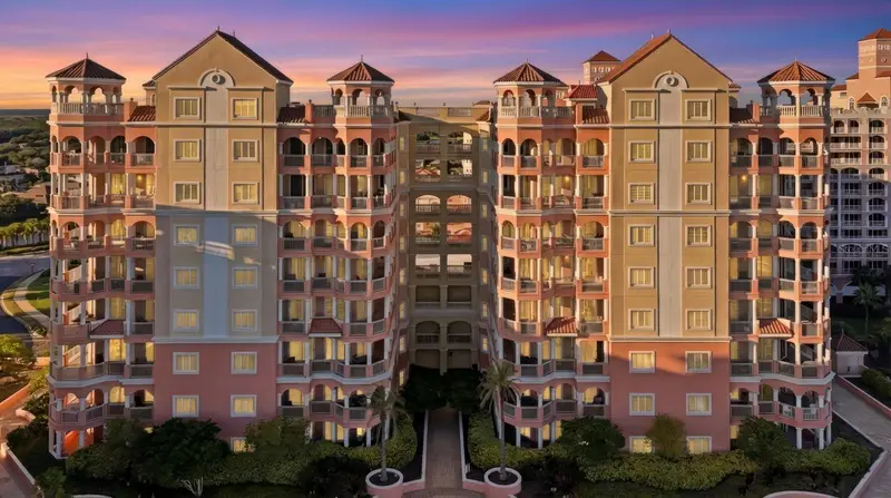 200 Ocean Crest Dr #843, FL