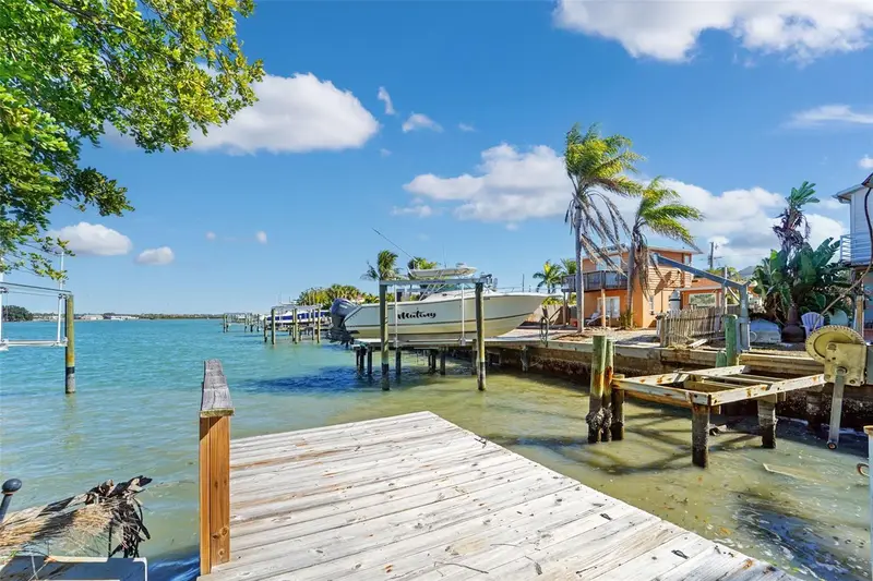 14555 N Bayshore Dr, FL