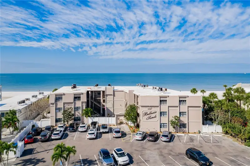 3210 Gulf Blvd #307, FL