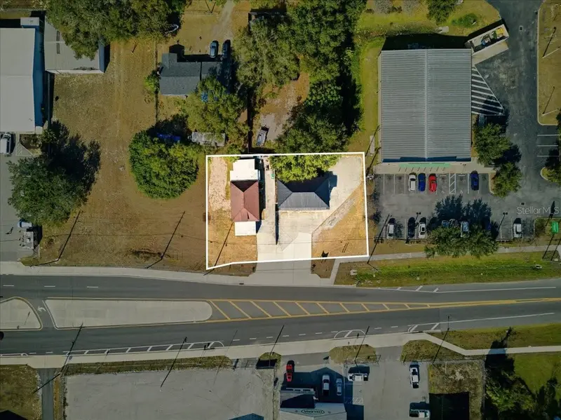 608 Dundee Rd, FL