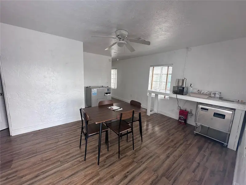 3000 Kenilworth Blvd, FL