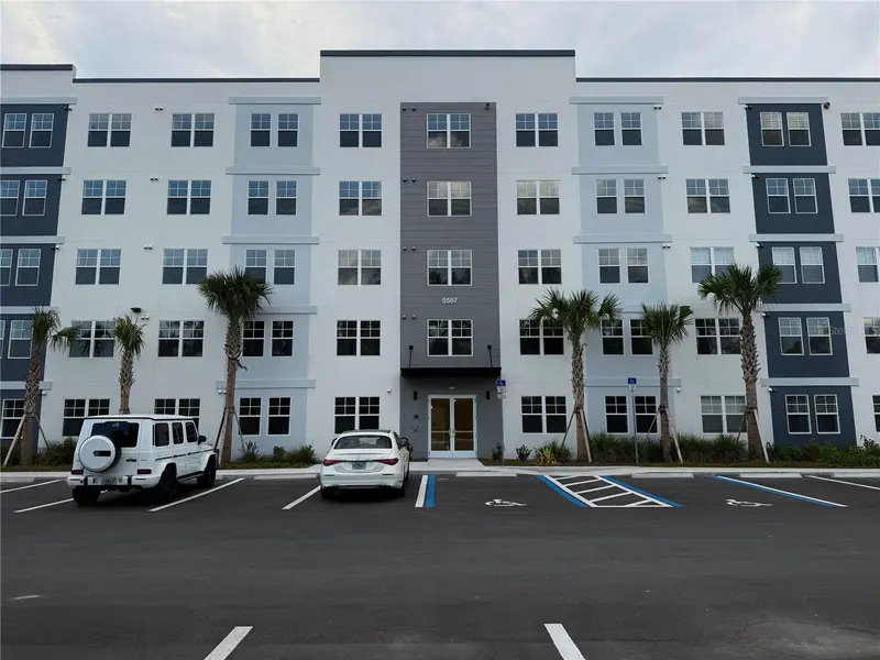 5587 Millenia Park Blvd #110, FL