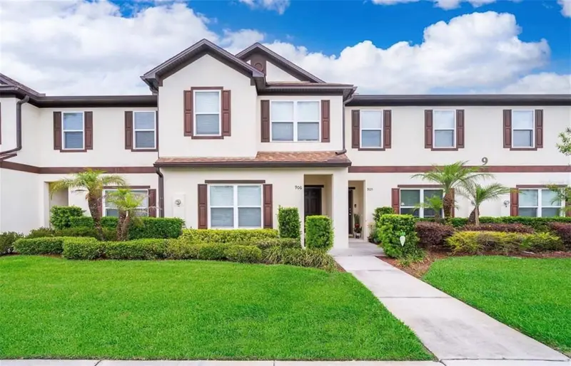 600 Northern Way #906, FL