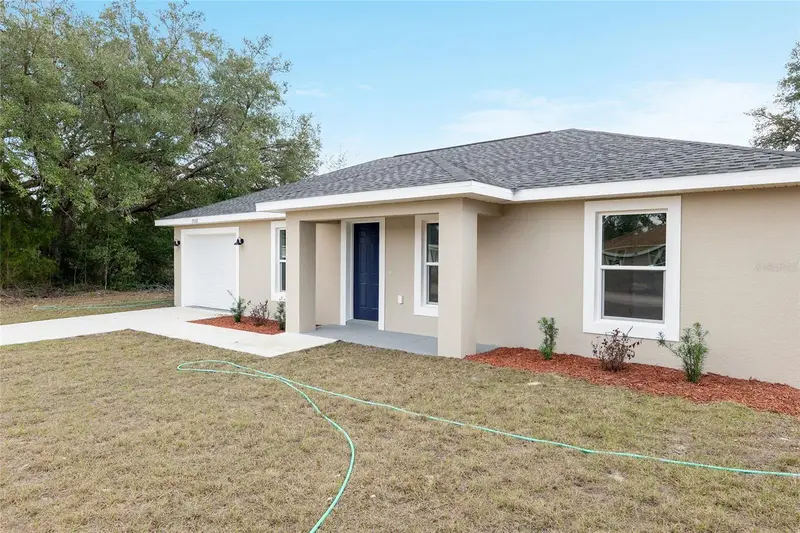 24035 Nw Amberjack Ave, FL
