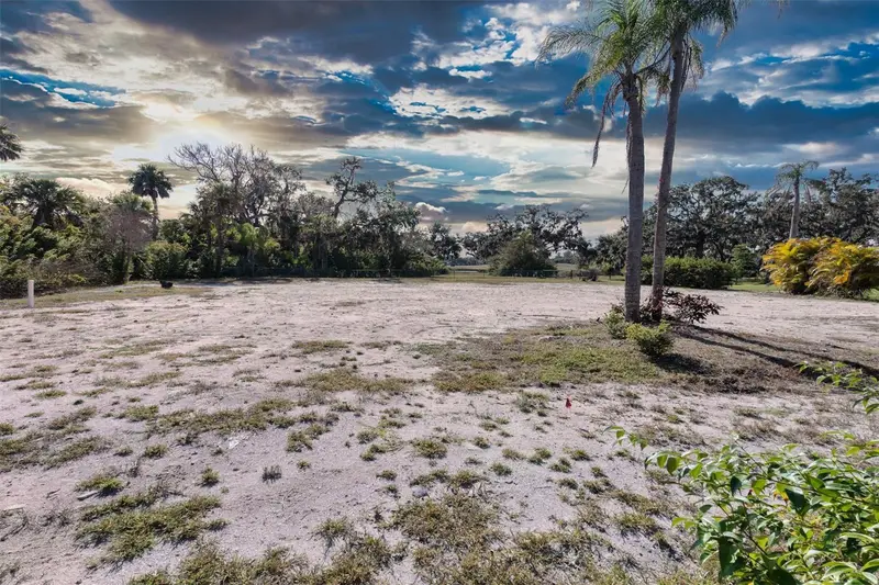 3001 Wilderness Blvd E, FL