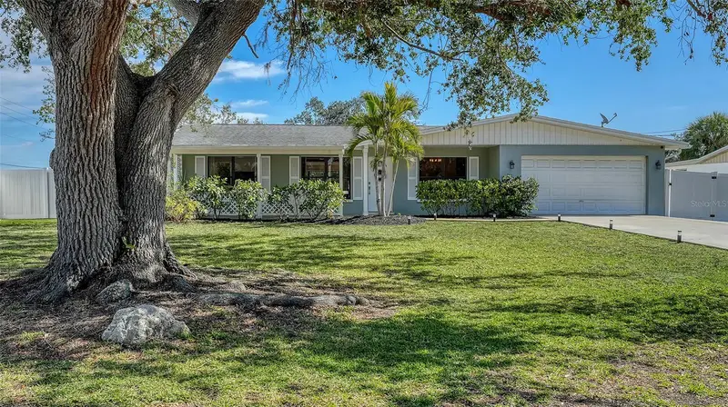 603 Barnes Pkwy, FL