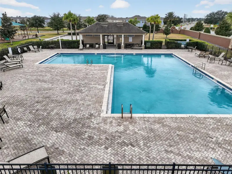 983 Benjamin Trl, FL