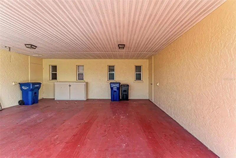 390 301 Blvd W #8c, FL