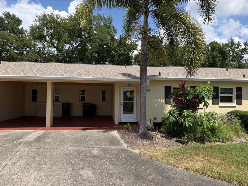390 301 Blvd W #8c, FL