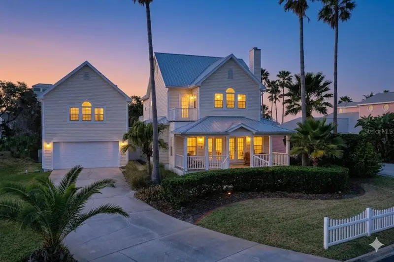 252 Gull Circle, FL