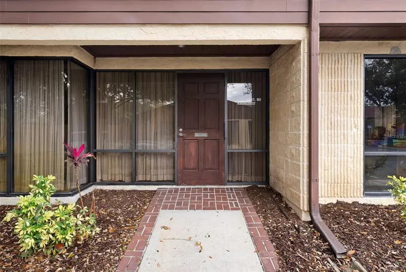 611 Druid Rd E #302, FL