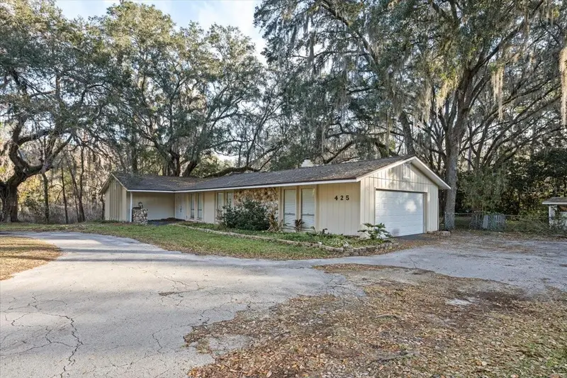 425 Nw 79th Dr, FL