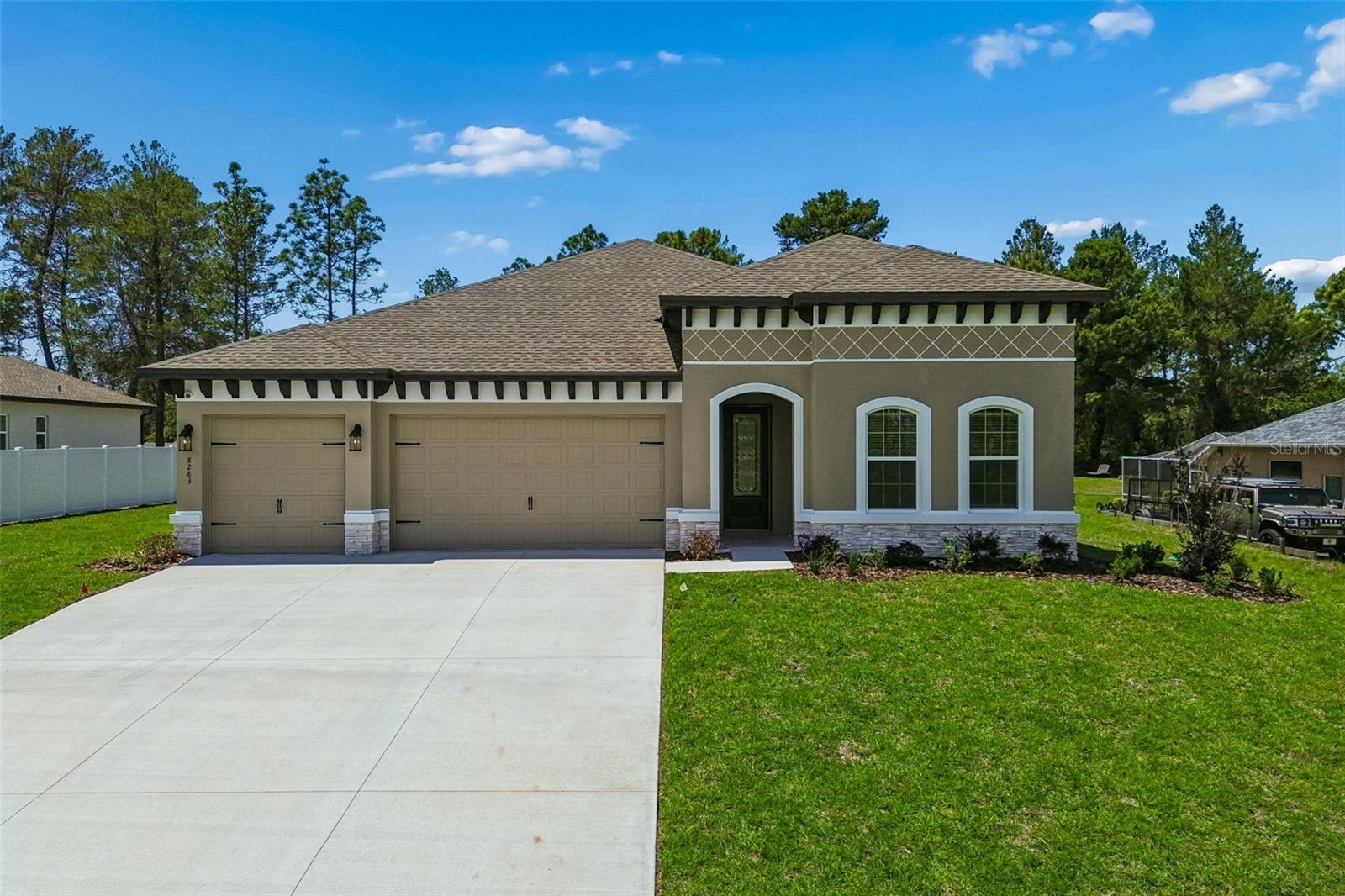 8283 Nittany Rd, FL