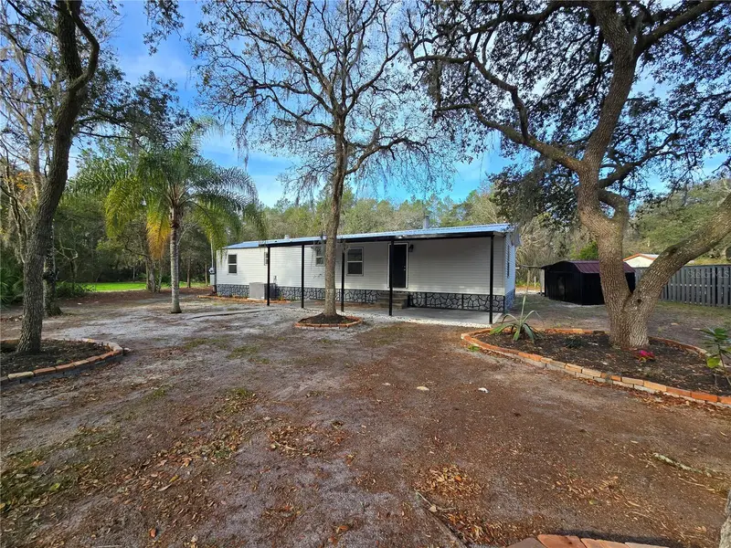 43541 Dixie Dr, FL