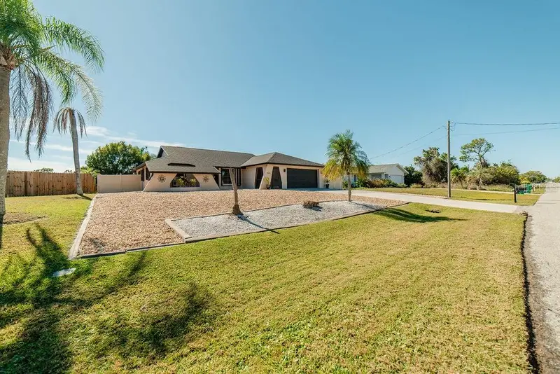 9273 Carnation Ave, FL