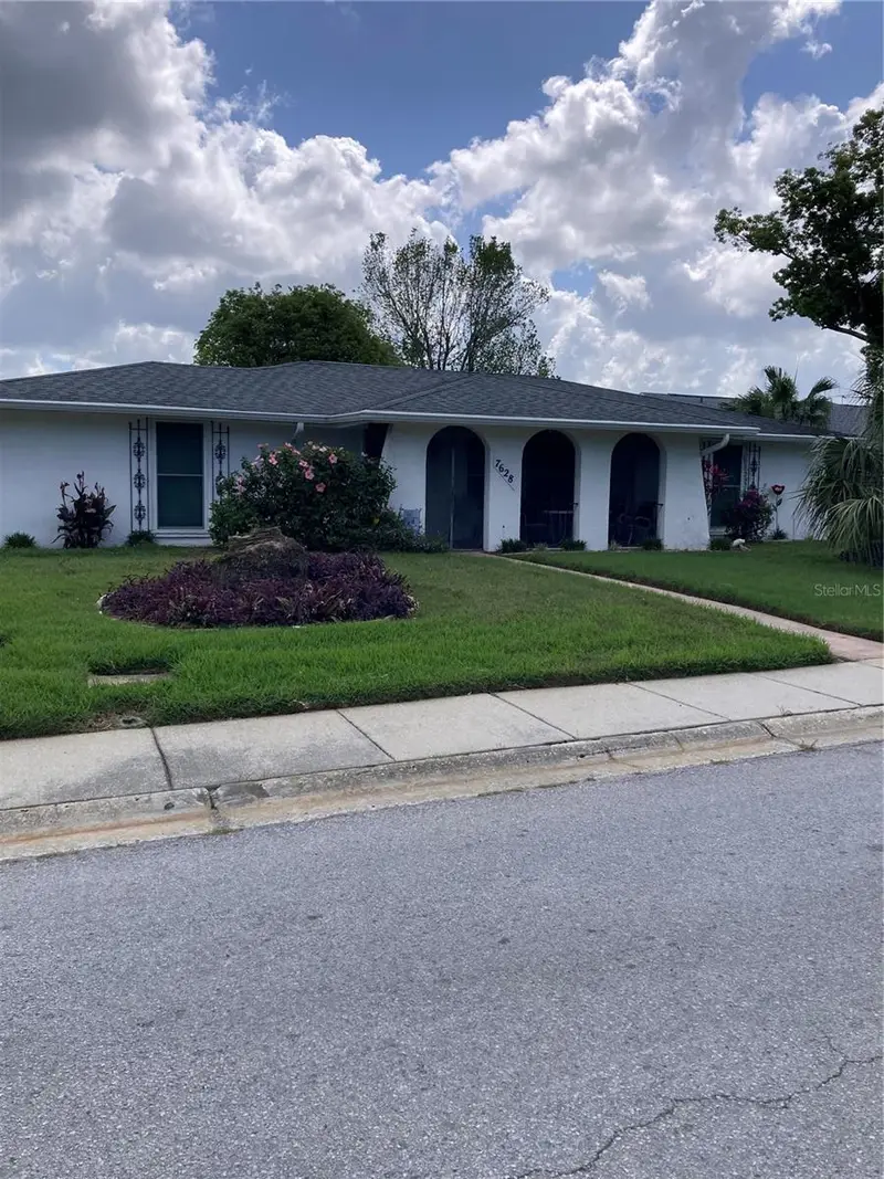 7628 Valley Ct, FL
