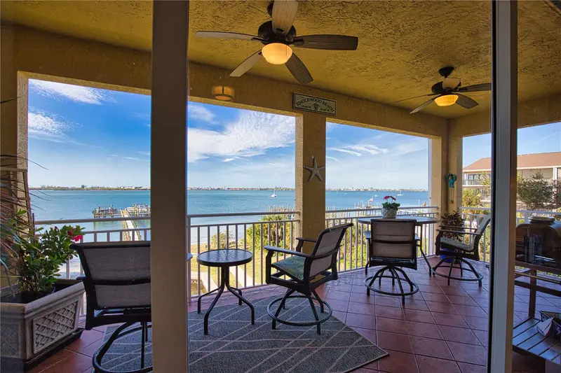 1116 S Mccall Rd #121, FL