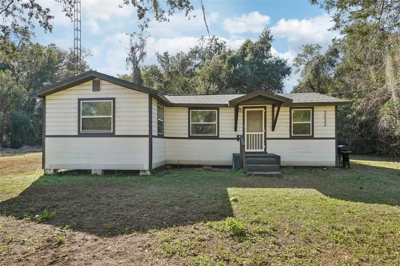 2432 Nw 2nd St, FL